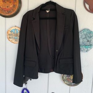 Black cropped blazer